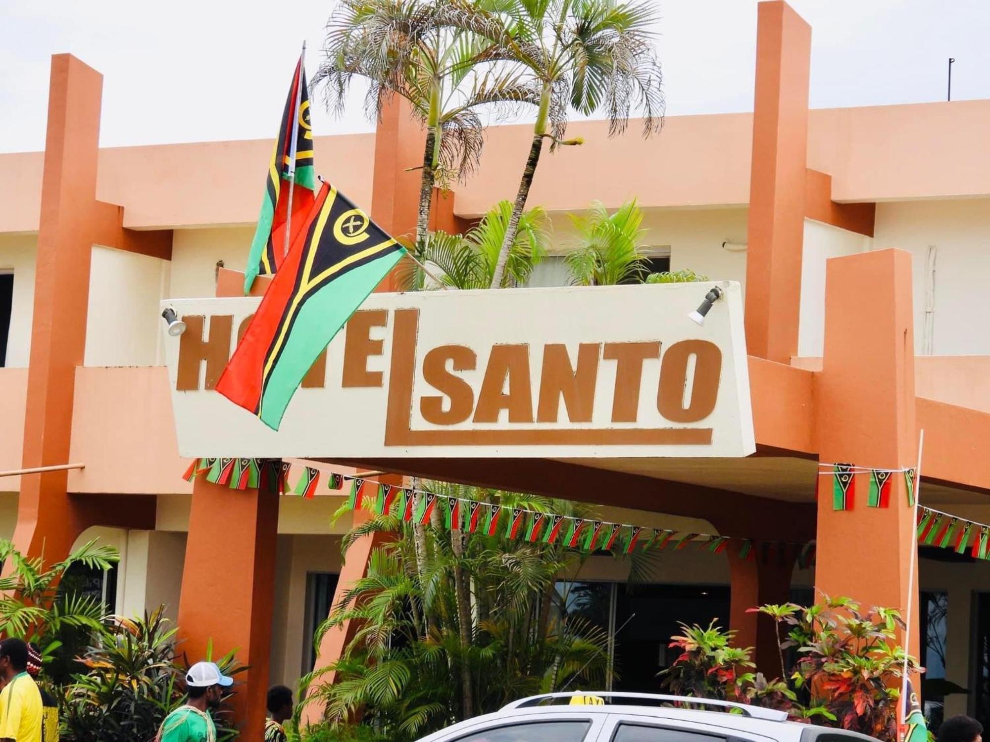 Hotel Santo Vanuatu Luganville Exteriör bild