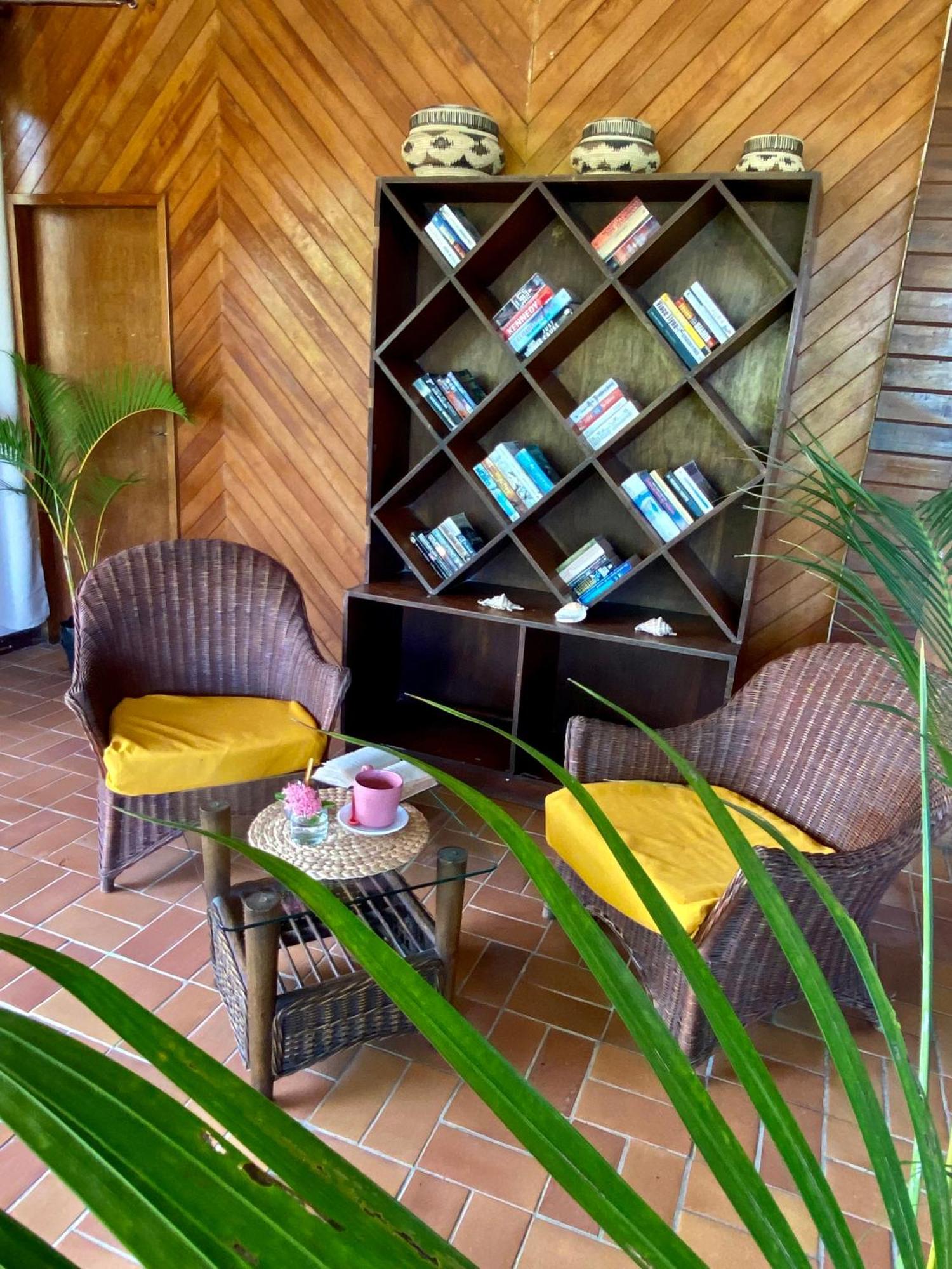 Hotel Santo Vanuatu Luganville Exteriör bild
